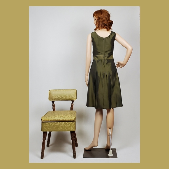 Vintage olive dress - Picture 3 of 8